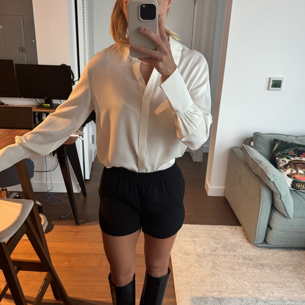 ART DU BASIC - black short size XS